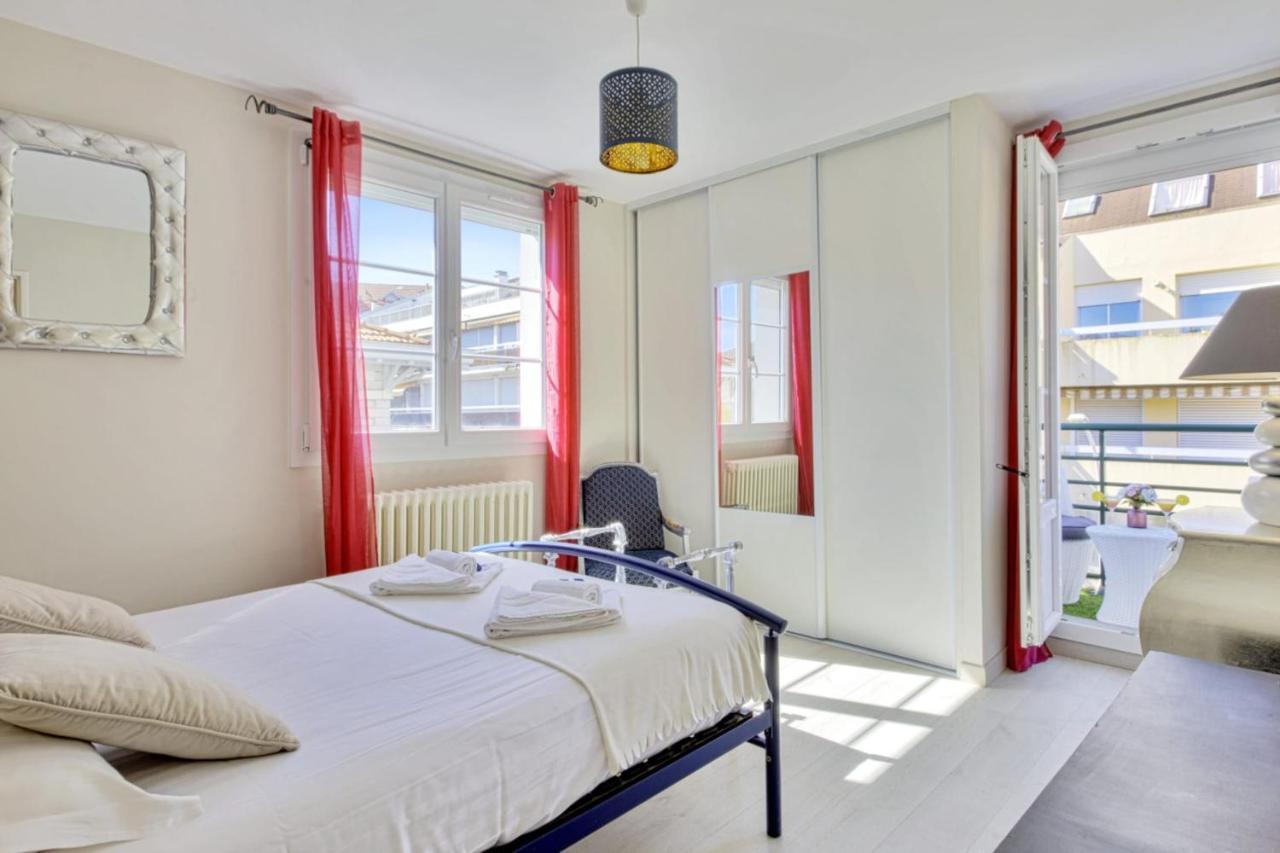 Appartement De La Grande Plage - Welkeys Биариц Екстериор снимка